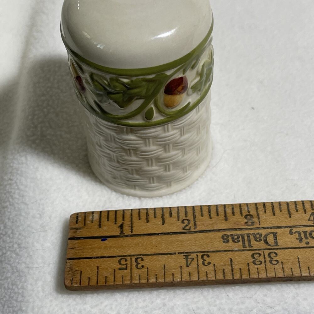 Fall Autumn Harvest Thanksgiving Ceramic Salt & Pepper Shakers - Picture 5 of 6